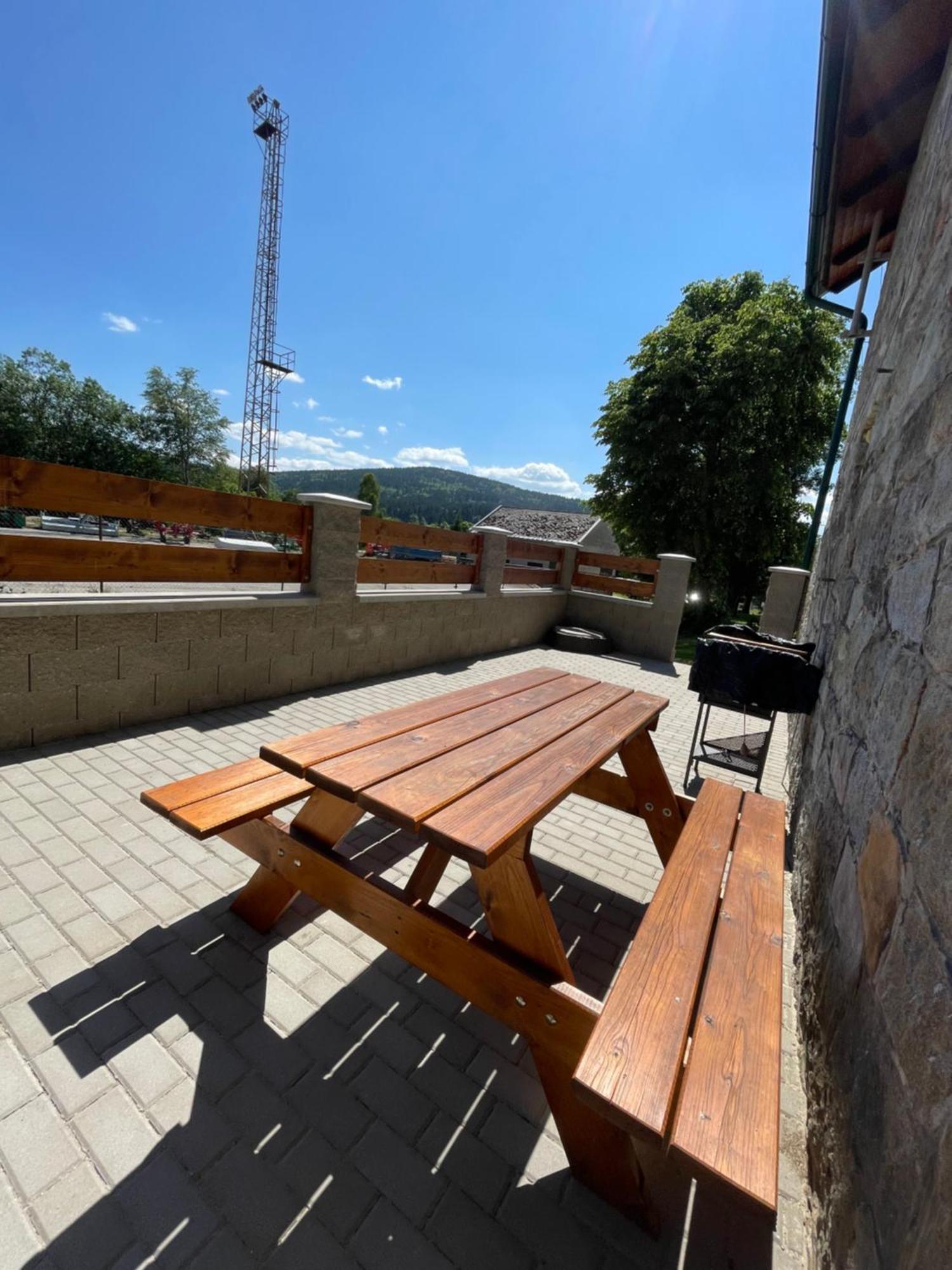 Apartman Kamenak Вимперк Екстериор снимка